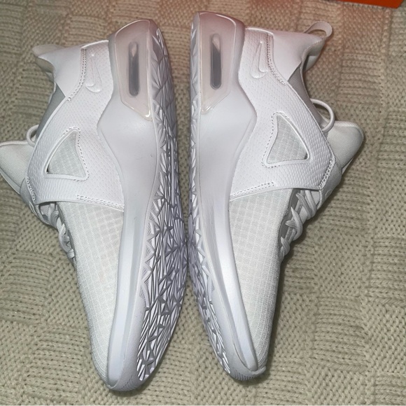 Nike Air Max Bella TR 5 - Picture 4 of 13